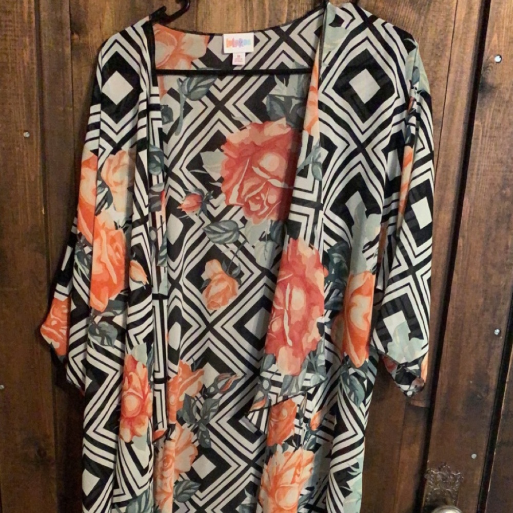 Lularoe - Picture 1 of 1